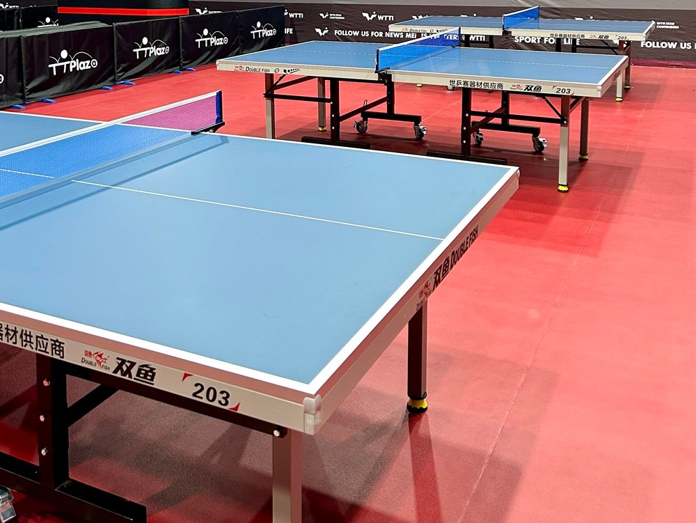 Table and equipment rental